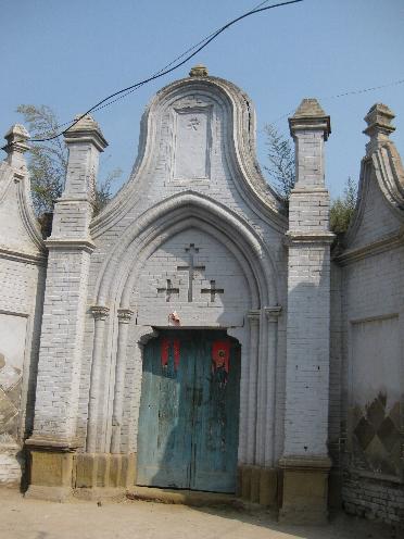 Iglesia de la Virgen de Aranzazu en Ganguy, Shaanxi, China 2