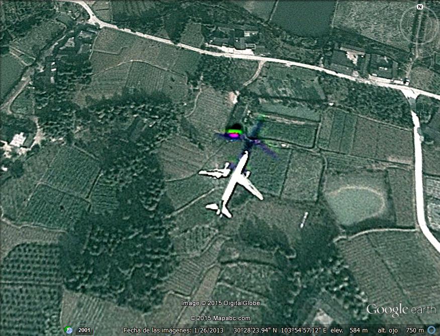 Avion aproximandose a Chengdu - China 1 - Avion corriendo tras su sombra 🗺️ Foro General de Google Earth