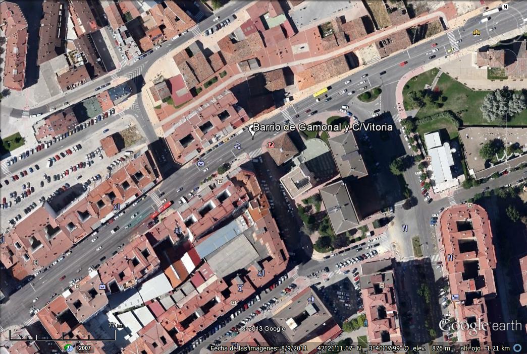 Barrio de Gamonal, plaza de Tahir en medio de Castilla 1