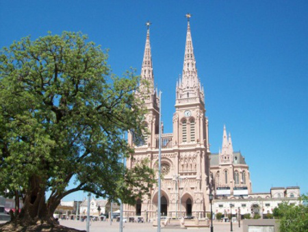 Basilica de Nuestra Señora de Luján, Buenos Aires, Argentina 0