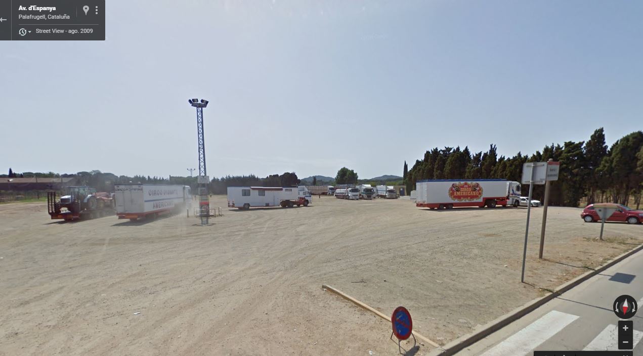 CAMIONES DEL CIRCO AMERICANO (STREET VIEW EN PALAFRUGELL)