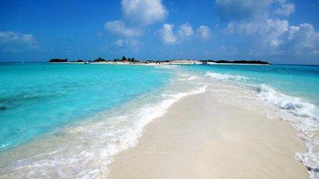 Cayo De Agua, Los Roques, Venezuela 1