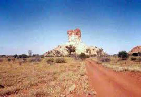 Chambers Pillar, Territorio Norte, Australia 0