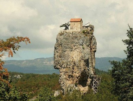 Columna Katshki, Katshk, Georgia 0