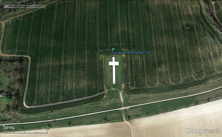 Cruz de Lenham, Kent, UK 0 - Huella gigante de puma en Alabama 🗺️ Foro General de Google Earth