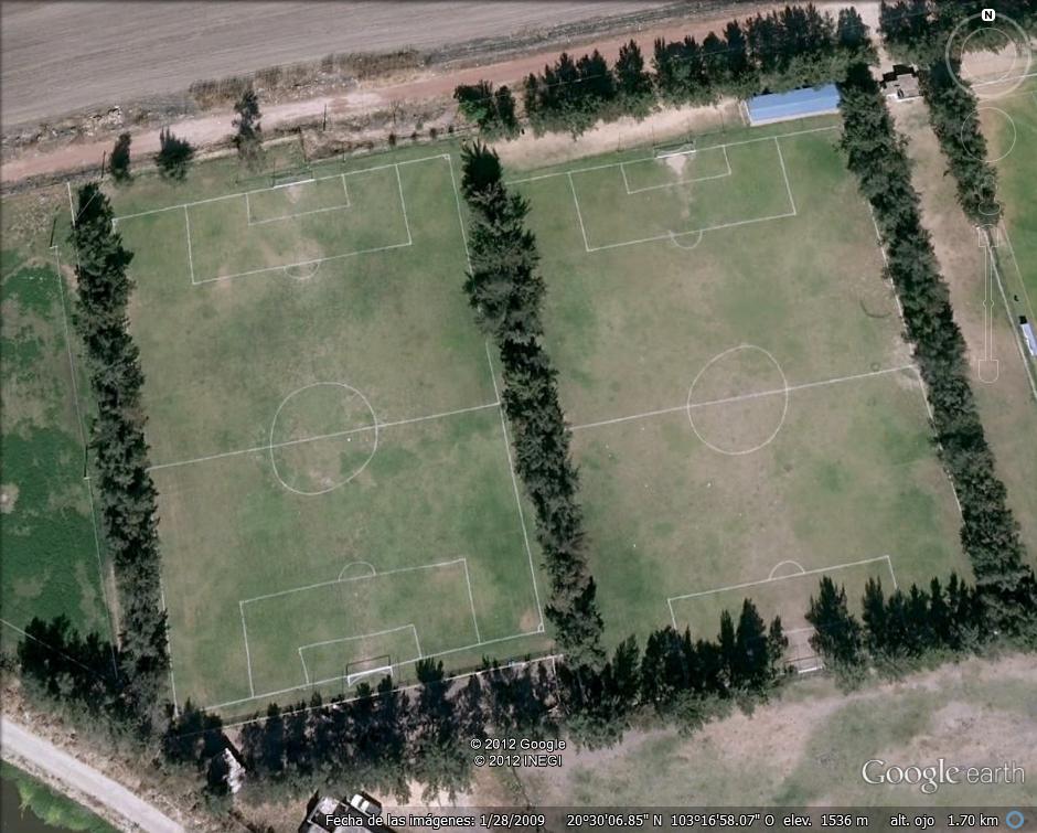 Dibujando las lineas del campo a mano 1 - O Campo... Campos de futbol irregulares