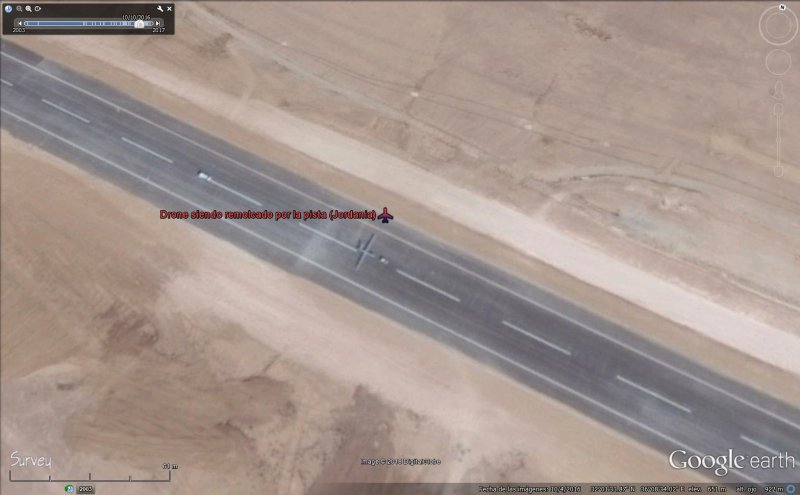 Drone siendo remolcado por la pista (Jordania) 0 - UAV, Drones: Aviones no tripulados cazados con Google Earth