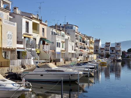 Empuriabrava, Girona, Catalunya 0