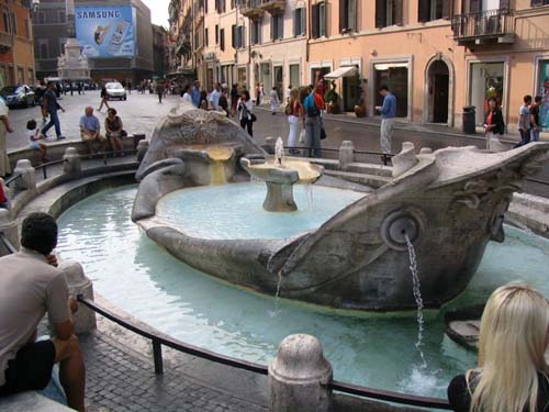 Fuente de la Barcaza -Piazza di Spagna- Roma 0 - Fuente de Neptuno - Madrid 🗺️ Foro General de Google Earth