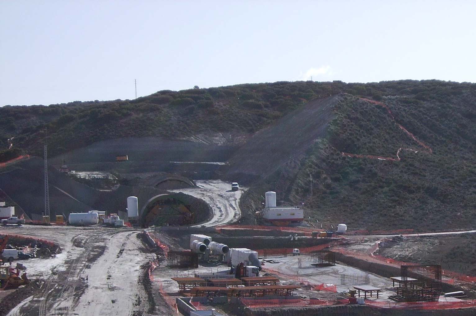 entrada tunel 1 - Linea del AVE 🗺️ Foro General de Google Earth