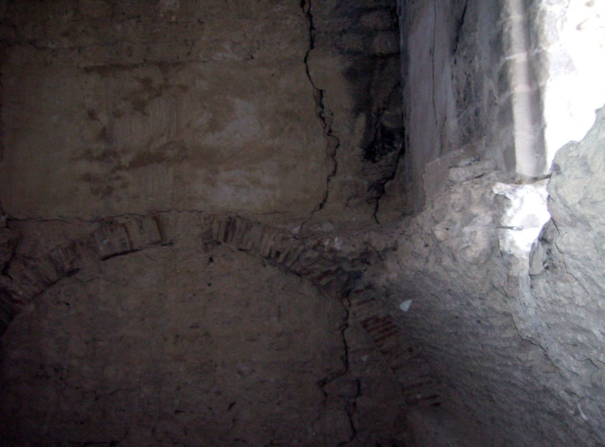 Interior derrumbado - Pueblos Fantasma o Abandonados