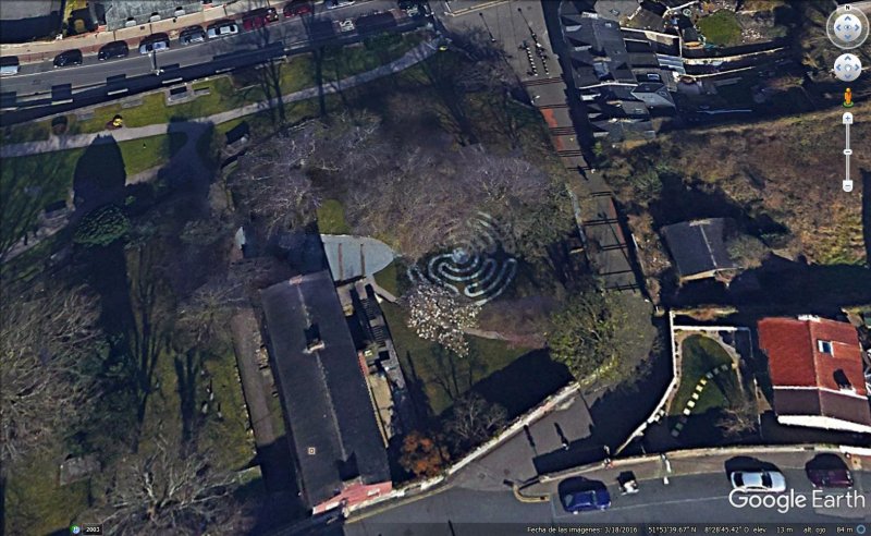 Laberinto de la Catedral de Finbar - Cork, Irlanda 1 - Laberinto de 5 puntas, Palacio de Scone, Escocia 🗺️ Foro General de Google Earth