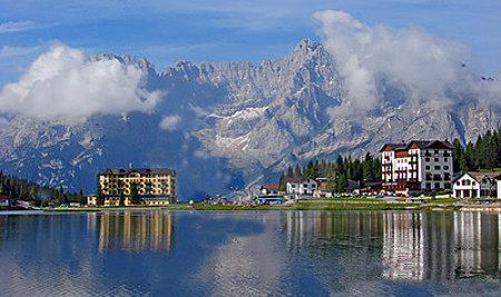 Lago Misurina, Belluno, Italia 0