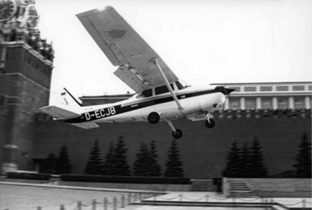 28 de mayo de 1987 Mathias Rust aterrizó en la Plaza Roja 1 - 25 de mayo de 1977, Estreno de Star Wars 🗺️ Foro de Historia