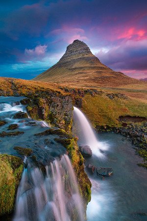 Monte Kirkjufell, Islandia 0