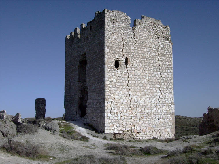 La puerta es la cara Norte - Comprar un Pueblo Fantasma a precio de Saldo: Olmeda -Cuenca 🗺️ Foro General de Google Earth