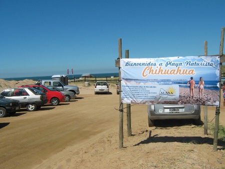 Playa Naturista Chihuahua, Uruguay 1