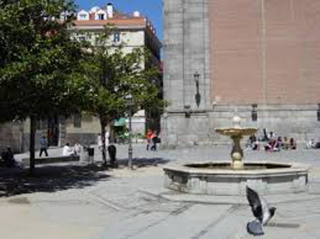 Plaza Puerta de Moros, Madrid 1
