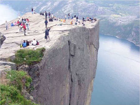 Preikestolen, Stavanger, Noruega 0