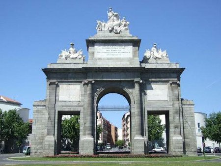 Puerta de San Vicente, Glorieta San Vicente, Madrid 0