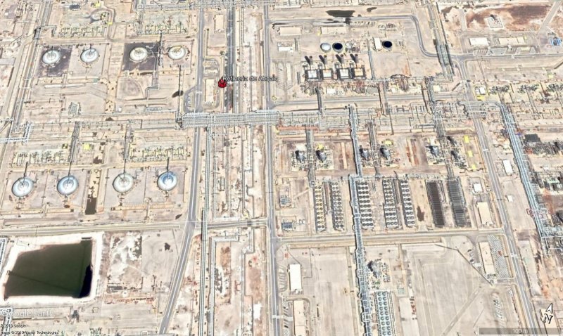 Ataque con drones contra refinerías en Arabia Saudí 0