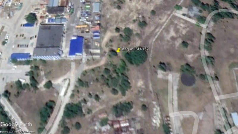 Tanque SU-152 Abandonado en Chernóbil , Ucrania 1 - Tanques Rusos cerca de Perm 🗺️ Foro Belico y Militar