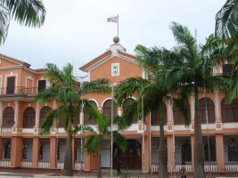 palacio-malabo1.jpg
