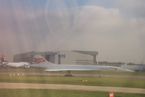 Visto un Concorde en el Aeropuerto de Heathrow, LONDRES - Aviones Civiles