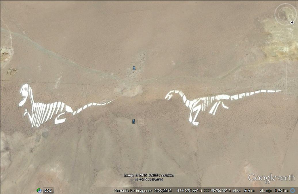 2 dinosaurios de 400 metros en Erenhot - China 1 - Dibujos o figuras gigantes en la superficie de la Tierra