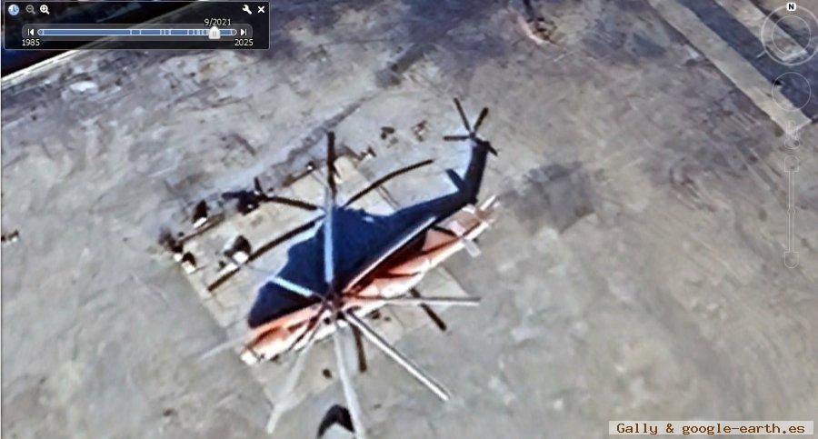 2 MI-26 en Mirny Airport, Rusia 1 - Helicóptero Mil Mi-26 (El helicóptero más grande del mundo)