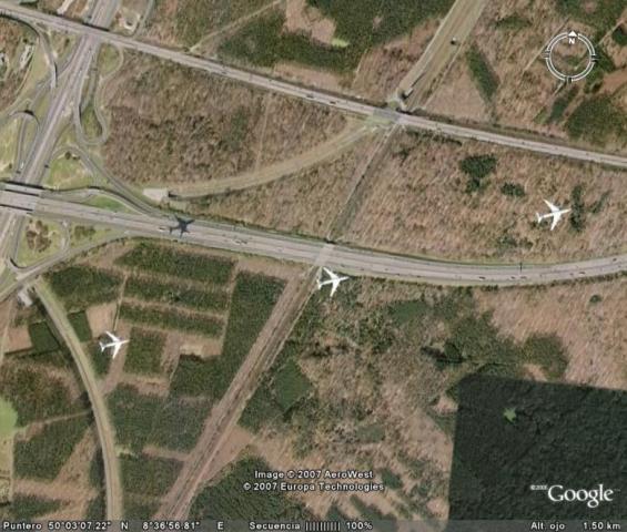 3 AVIONES JUNTOS - Volando cerca de Nairobi - Kenia 🗺️ Foro General de Google Earth