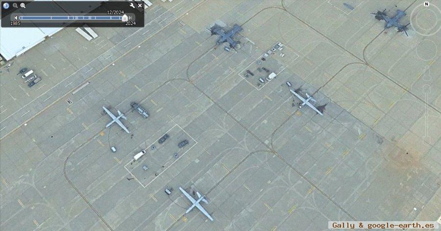 3 Drones MQ-9 Reaper, Cannon Air Force Base 1 - UAV, Drones: Aviones no tripulados cazados con Google Earth