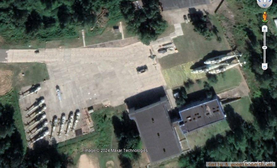 3 MIL MI-26 Reserva en Machulishchy Air Base 1 - Esos son Helicópteros Mi-26 y no K-50 🗺️ Foro Belico y Militar