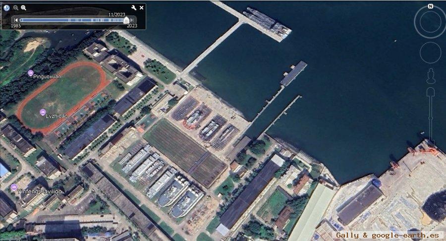 5 Hovercraft en Zhanjiang LCAC Base, China 1
