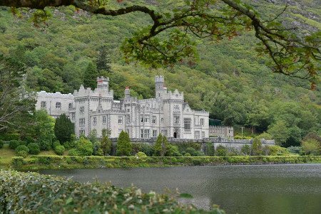 Abadía de Kylemore, Pollacappul, County Galway, Irlanda 0