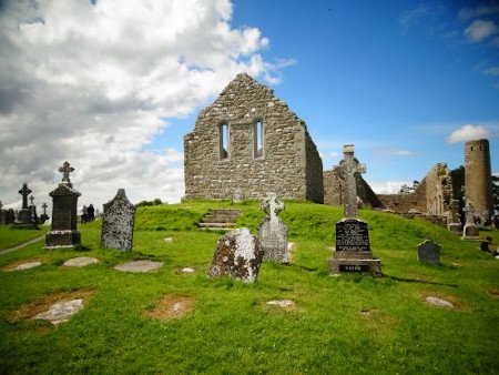 Abadia de Clonmacnoise, County Offaly, Irlanda 1
