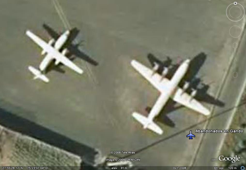 Antonov usado como restaurante en Massawa, Eritrea 🗺️ Foro General de Google Earth 1