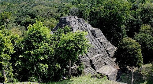 Acropolis Yaxhá, Laguna Yaxha, Guatemala 1