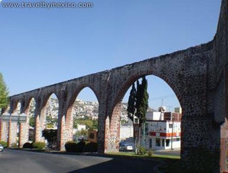 Acueducto, Santiago de Querétaro, México 1