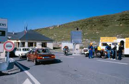Aduana de Francia en Andorra 0