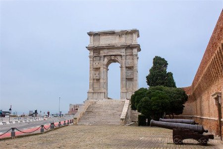 Puerto de Ancona, Italia 0