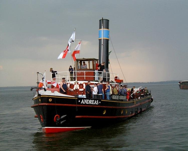 Barco Remolcador a Vapor Andreas 2 - Barcos a Vapor CCGS Bradbury 🗺️ Foro General de Google Earth