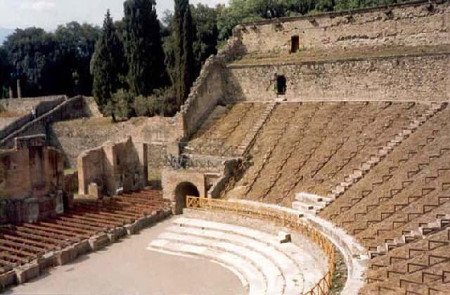 Anfiteatro de Pompeya, Nápoles, Italia 0