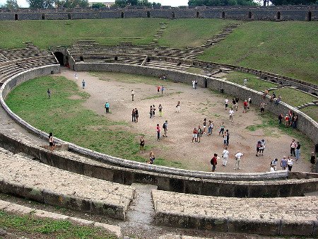 Anfiteatro de Pompeya, Nápoles, Italia 1