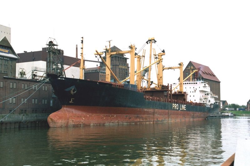 Aoyagi Maru, Japón 2 - USS Plainview, Barco con casco de Aluminio - USA 🗺️ Foro General de Google Earth