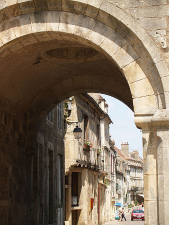 Avallon, Borgoña, Francia 0