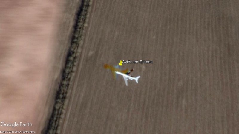 Avión cerca de Kirovskoye, Republica de Crimea 1 - Avión despegando de Cancún 🗺️ Foro General de Google Earth