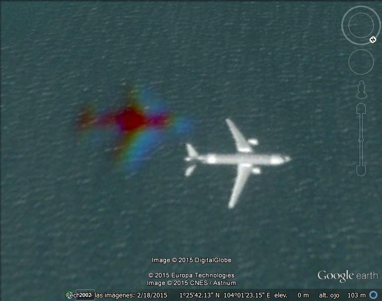 Avion de sobra roja cerca de Singapur 1 - Avion sobre Cancun 🗺️ Foro General de Google Earth