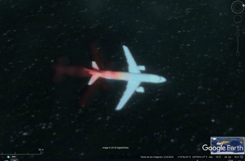 Avion dejando atras su sombra de color 1 - Aterrizando en Atlanta, USA 🗺️ Foro General de Google Earth
