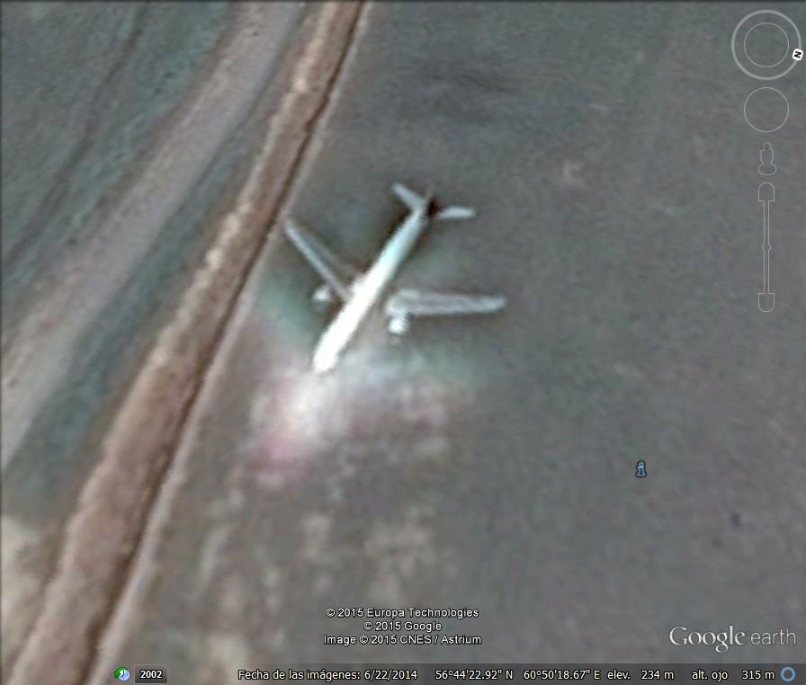 Avion dejando el aeropuerto de Koltsovo 1 - Avion con sombra arcoiris - Norte de Hainan - China 🗺️ Foro General de Google Earth
